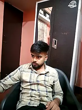 soniriyaa010101 online show from 02/03/26, 10:31