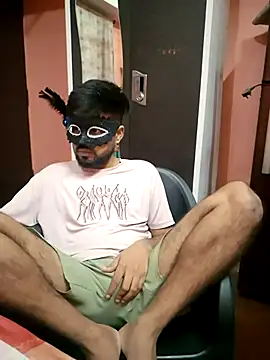 soniriyaa010101 online show from 02/08/26, 11:08