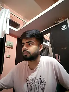 soniriyaa010101 online show from 04/09/26, 08:09