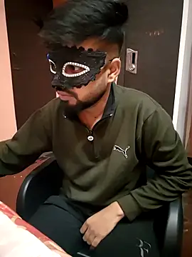 soniriyaa010101 online show from 02/05/26, 08:43