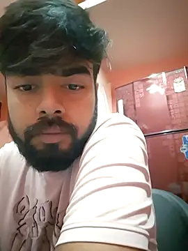 soniriyaa010101 online show from 11/04/25, 08:51