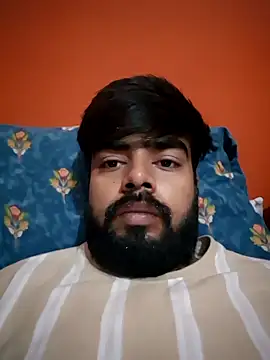 soniriyaa010101 online show from 10/29/25, 09:30