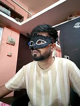 soniriyaa010101 online show from 03/15/26, 11:06