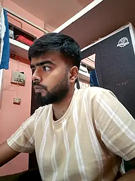 soniriyaa010101 online show from 11/15/25, 03:16