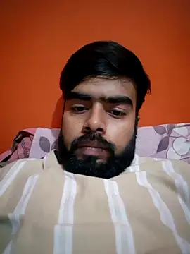 soniriyaa010101 online show from 10/27/25, 07:26