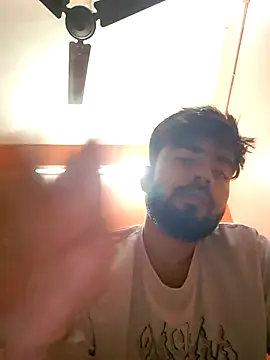 soniriyaa010101 online show from 10/17/25, 06:43