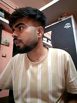 soniriyaa010101 online show from 04/03/26, 09:32