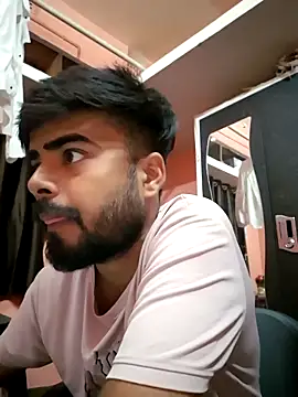 soniriyaa010101 online show from 04/14/26, 09:14