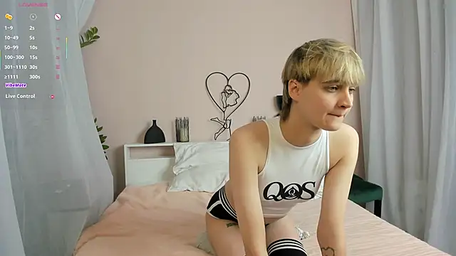 Astrellia online show from 10/16/25, 10:56