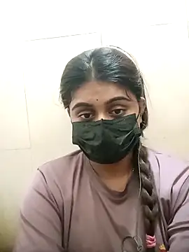 Snapshot of riya_sexy_123 chatting on 10/29/25, 07:13 riya sexy 123 online show from 10/29/25, 07:13