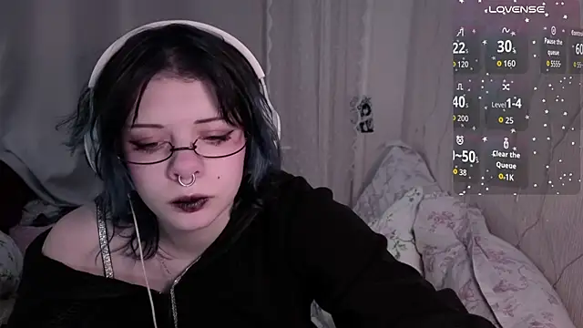 Alice Zev online show from 02/15/26, 12:44