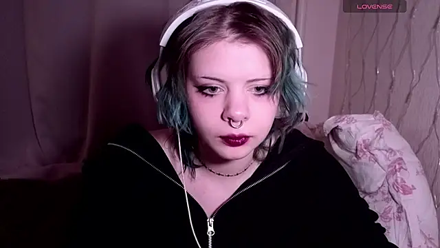 Alice Zev online show from 02/05/26, 11:11