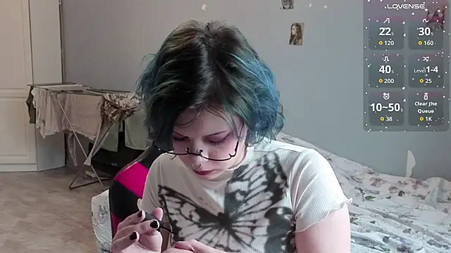 Alice Zev online show from 11/08/25, 11:47