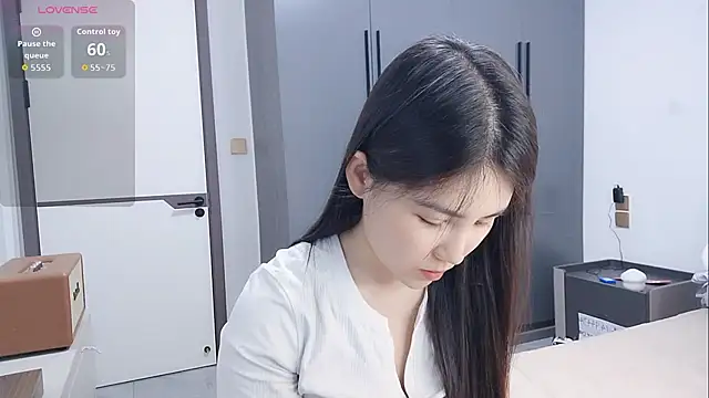 luckckcj online show from 11/30/25, 07:09