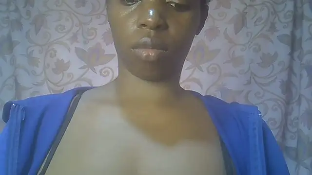 Snapshot of mzozoyi chatting on 05/19/26, 09:27 mzozoyi online show from 05/19/26, 09:27