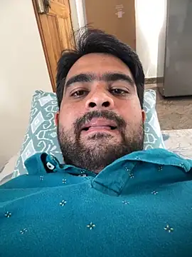 Snapshot of sunnu_97_ chatting on 02/28/26, 05:40 sunnu 97 online show from 02/28/26, 05:40