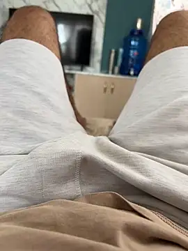 sunnu 97  online show from 10/21/25, 05:40