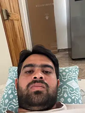 Snapshot of sunnu_97_ chatting on 03/04/26, 08:00 sunnu 97 online show from 03/04/26, 08:00