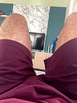 Snapshot of sunnu_97_ chatting on 12/22/25, 06:02 sunnu 97 online show from 12/22/25, 06:02