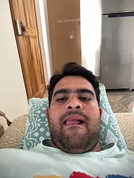 Snapshot of sunnu_97_ chatting on 02/19/26, 05:15 sunnu 97 online show from 02/19/26, 05:15