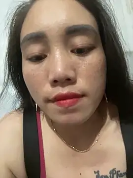 Snapshot of chipp-bong chatting on 09/18/25, 05:10 chipp-bong online show from 09/18/25, 05:10
