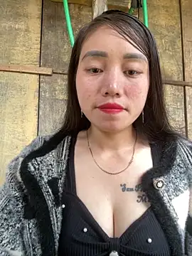 chipp-bong online show from 12/04/25, 01:37