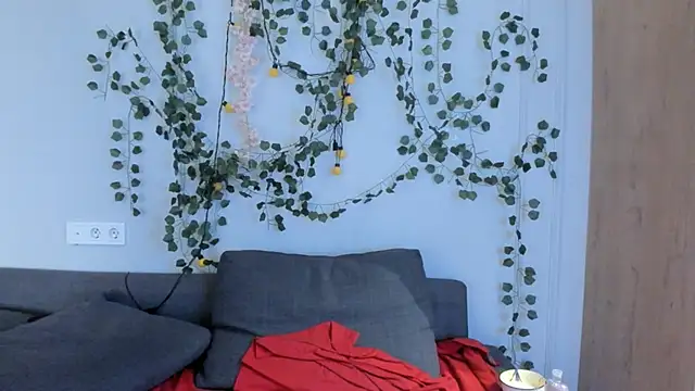 heexhia online show from 11/14/25, 02:59