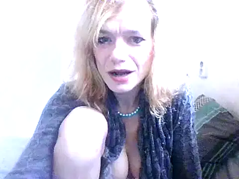 Snapshot of czech_slut_whore_wife chatting on 10/08/25, 10:17 czech slut whore wife online show from 10/08/25, 10:17