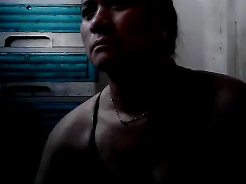 yoursPinayMama1682 online show from 10/11/25, 10:44