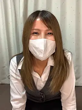 Snapshot of -Hikari-00- chatting on 09/18/25, 04:37 -Hikari-00- online show from 09/18/25, 04:37