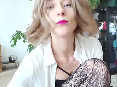 MadMadelin online show from 10/03/25, 12:39