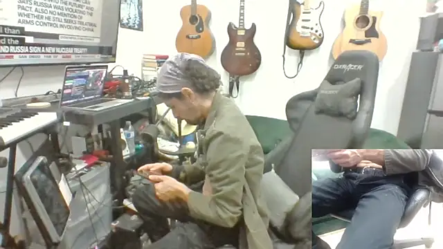 Snapshot of Stringin69 chatting on 02/08/26, 07:17 Stringin69 online show from 02/08/26, 07:17