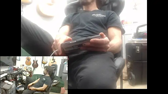 Snapshot of Stringin69 chatting on 02/17/26, 12:08 Stringin69 online show from 02/17/26, 12:08