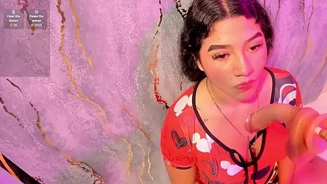 mia cataleiya online show from 10/31/25, 11:40