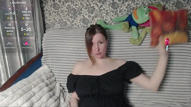 LesanaMagic online show from 04/15/26, 07:51