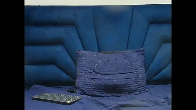 Angell cooper online show from 05/26/26, 01:53