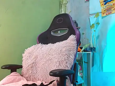 Snapshot of Dorland777 chatting on 11/03/25, 10:41 Dorland777 online show from 11/03/25, 10:41