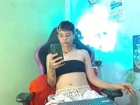 Snapshot of Dorland777 chatting on 10/28/25, 12:15 Dorland777 online show from 10/28/25, 12:15