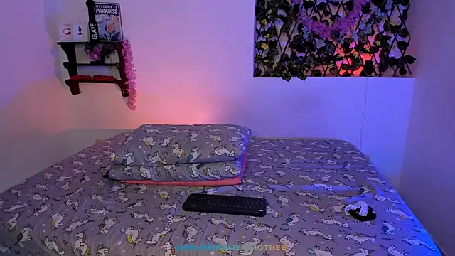 kylietimothee online show from 04/07/26, 04:53