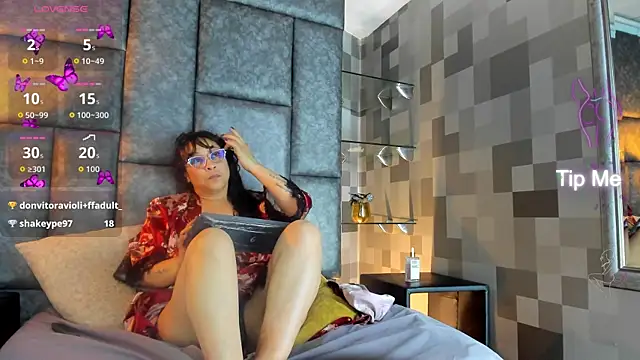 Snapshot of Jenni_Zeller chatting on 09/17/25, 12:56 Jenni Zeller online show from 09/17/25, 12:56