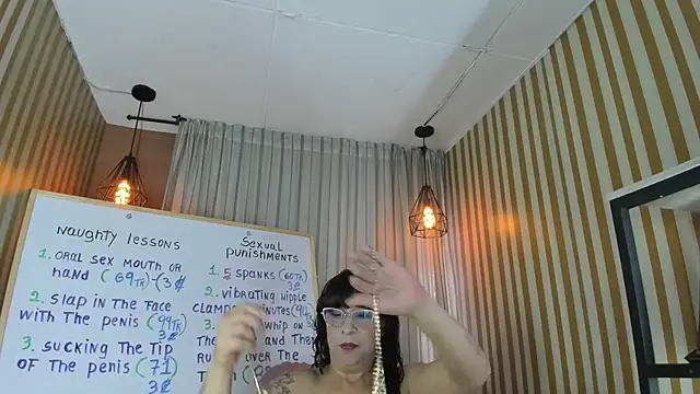 Snapshot of Jenni_Zeller chatting on 09/29/25, 12:22 Jenni Zeller online show from 09/29/25, 12:22