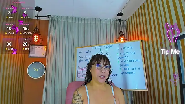 Snapshot of Jenni_Zeller chatting on 09/23/25, 11:28 Jenni Zeller online show from 09/23/25, 11:28