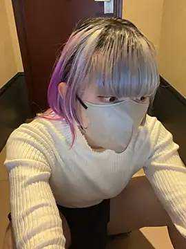 Snapshot of naginagisan chatting on 10/28/25, 10:03 naginagisan online show from 10/28/25, 10:03