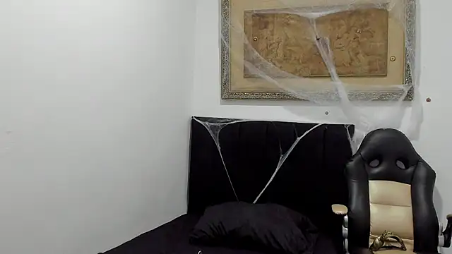 cassian gold online show from 10/28/25, 02:34