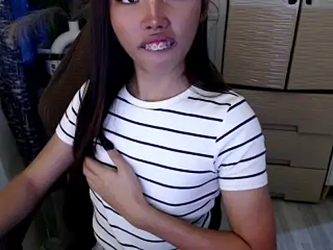 cutie milker online show from 02/18/26, 04:21