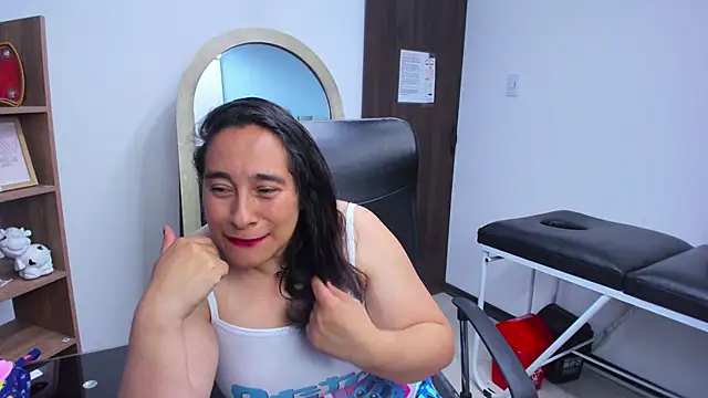 LeilaSmith  online show from 05/14/26, 12:57