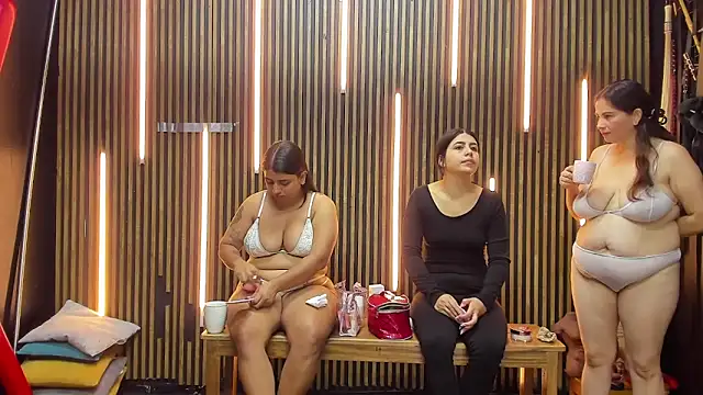 VantablackBDSMShow  online show from 04/17/26, 12:30