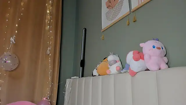 Snapshot of tokipokki chatting on 11/24/25, 02:44 tokipokki online show from 11/24/25, 02:44