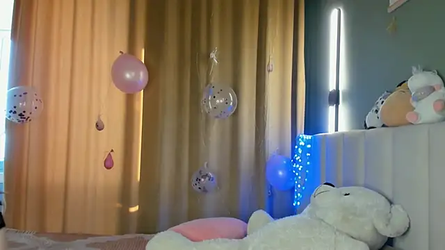 Snapshot of tokipokki chatting on 11/16/25, 03:11 tokipokki online show from 11/16/25, 03:11