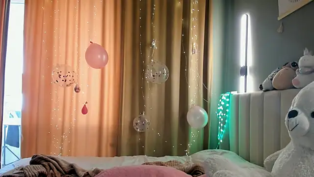 Snapshot of tokipokki chatting on 11/15/25, 03:21 tokipokki online show from 11/15/25, 03:21